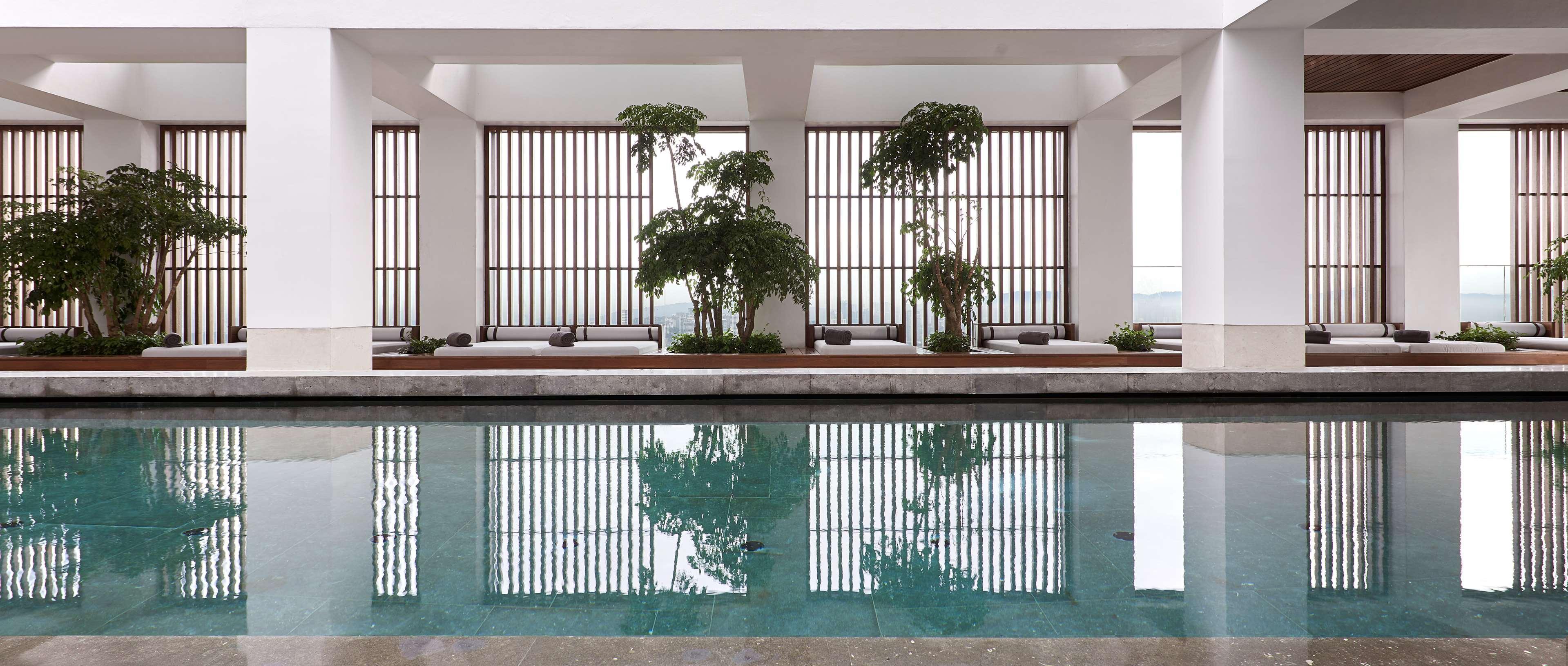 Hotel Alila Bangsar Kuala Lumpur Exterior foto The pool at the spa