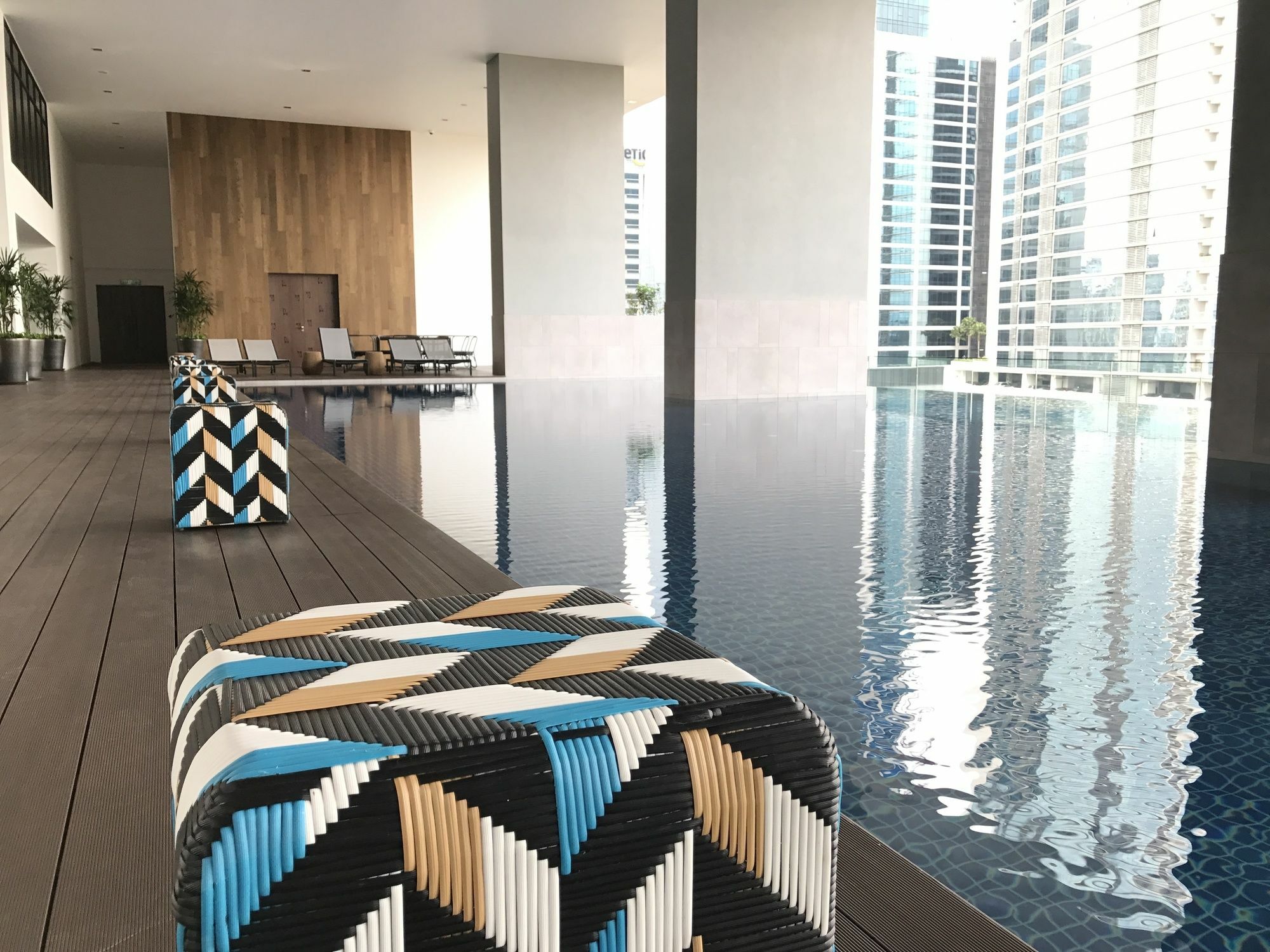 Hotel Alila Bangsar Kuala Lumpur Exterior foto The Sky Pool at The Landmark